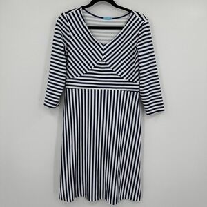 J. McLaughlin Striped Ponte Knit Dress V Neck 3/4 Sleeve‎ Navy Blue White M